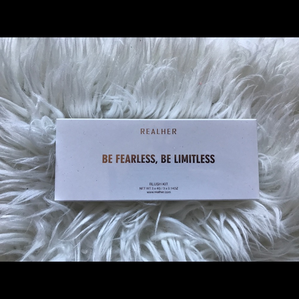 REALHER blush kit